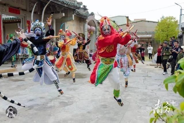 上海英澳新國際高中百度百科,首個非遺春節(jié)潮汕英歌舞來上分